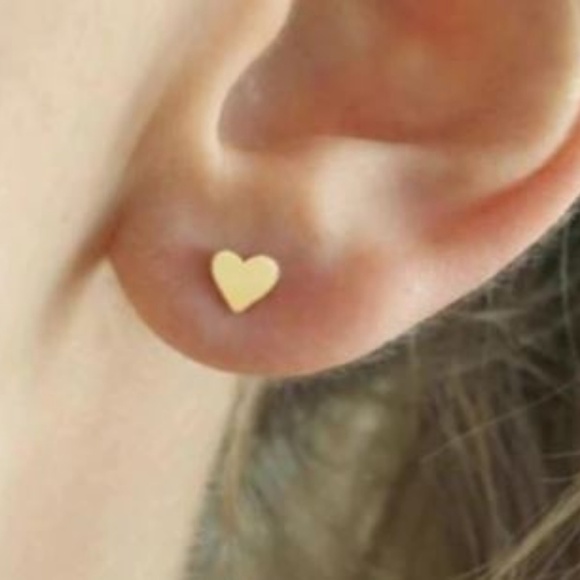 🔥2 for $15🔥 Heart Pierced Earrings - Picture 5 of 8